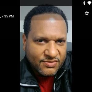 Meet your Posher, Dennis